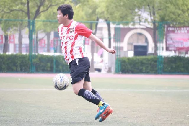 U18亚青赛：刘朕赫内线连得，中国领先37分